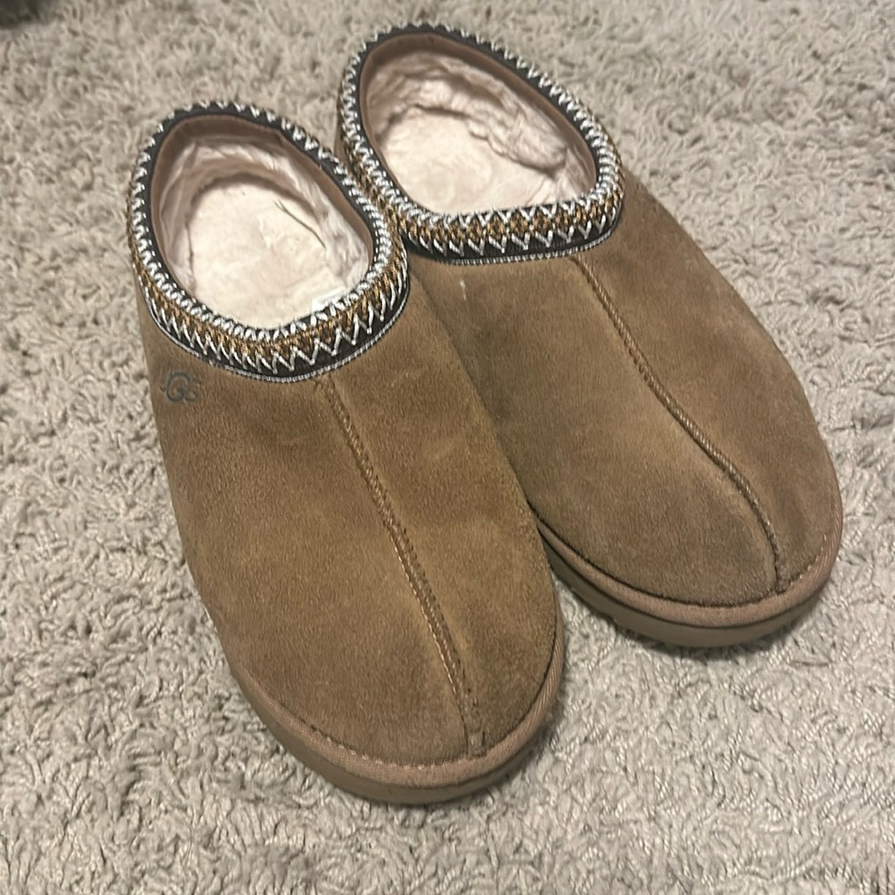 Ugg Tasman in chestnut